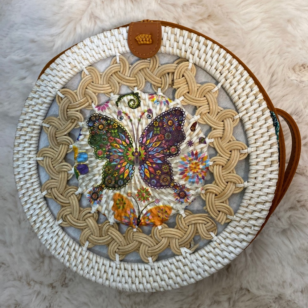 Wicker Hand Bags - Picture 7 of 16